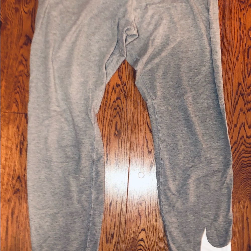 Nike jumpsuit - Picture 3 of 5
